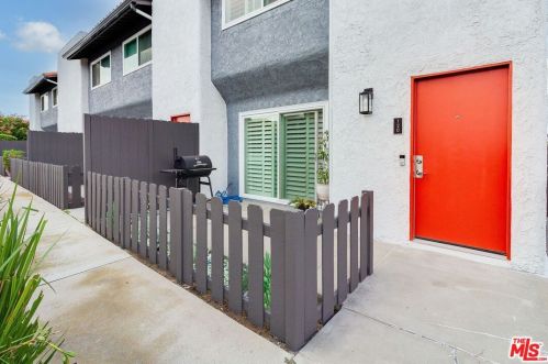 21724 Grace Ave, Long Beach, CA 90745-2740