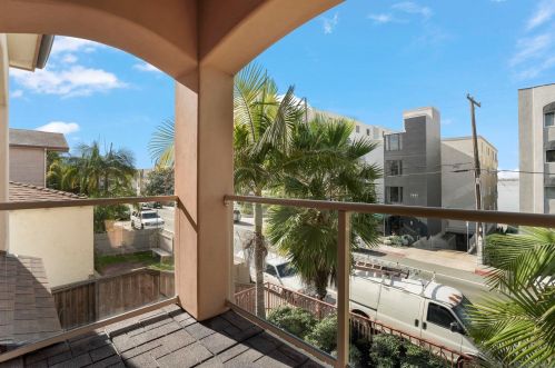 3875 Riviera Dr, San Diego, CA 92109-6302