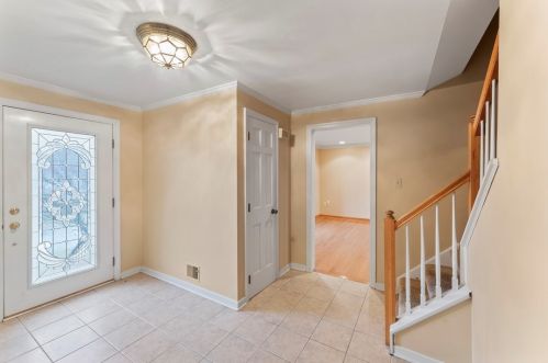 514 Clubview Dr, Canonsburg, PA 15317-3025