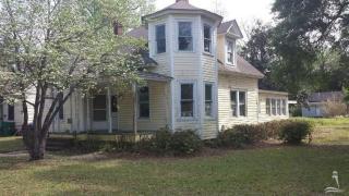 433 Franklin St, Whiteville, NC 28472-3405