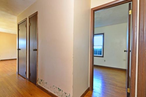 23 Rosemont Ave, Cumberland RI  02864-7518 exterior