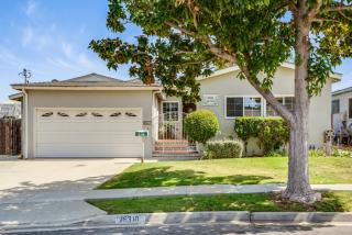 26310 Delos Dr, Torrance, CA 90505-7212