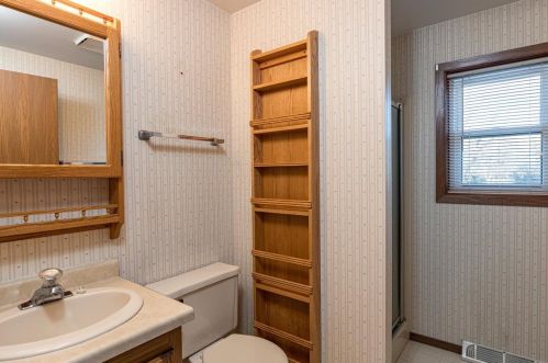 3570 Mardon Ln, Green Bay WI  54313-8212 exterior