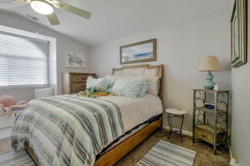 781 Bluff Dr, Los Banos CA  93635-5127 exterior