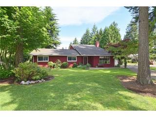 8553 Lynnwood Dr, Lynden, WA 98264-9729