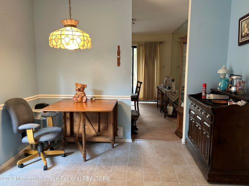 29 Hampton Ct, Tinton Falls NJ  07701-5407 exterior