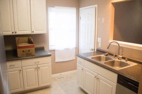 85 Juarez Cir, Covington, KY 41017-9433