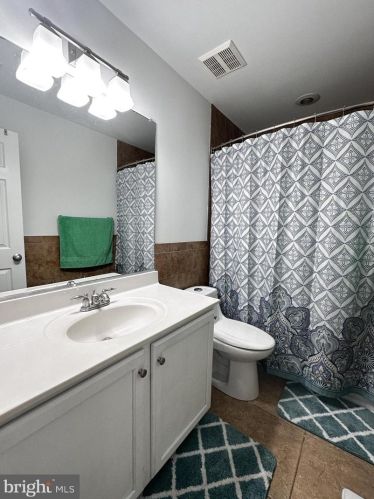 4 Battery Ridge Dr, Fredericksburg VA  22405-3568 exterior