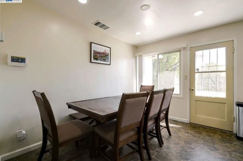 15928 Via Alamitos, San Lorenzo CA  94580-1435 exterior