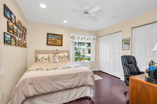 6806 Newport Lk Cir, Boca Raton FL 33496-3004 exterior