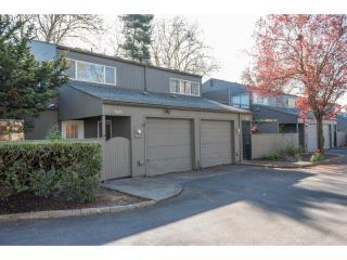 1501 Eastbrook Ct, Beaverton, OR 97006-3250