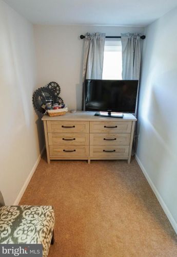 411 6th St, Laurel DE  19956-1363 exterior