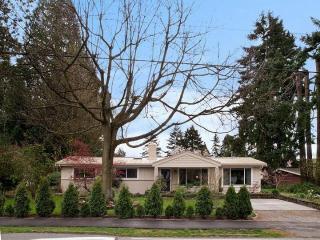 9018 116th Ave, Kirkland, WA 98033-5712