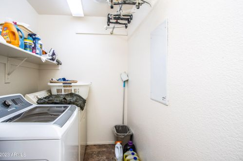 950 Kelsi Ave, San Tan Valley AZ  85140-4141 exterior