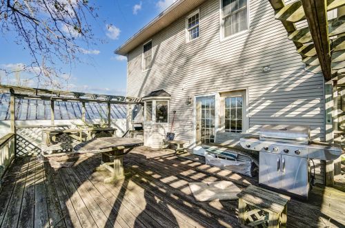 194 Center St, London OH  43140-1406 exterior