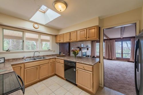 1029 Willowbrook Rd, West Newton, PA 15089-2807