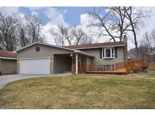 1040 Western Dr, Chanhassen, MN 55317-8574