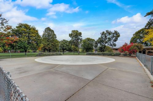 2919 85, Milwaukee WI 53222-4717 exterior