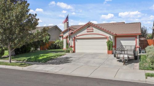 4513 Reflection Ave, Turlock, CA 95382-9605
