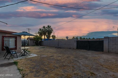 4916 Amelia Ave, Phoenix AZ  85031-2711 exterior