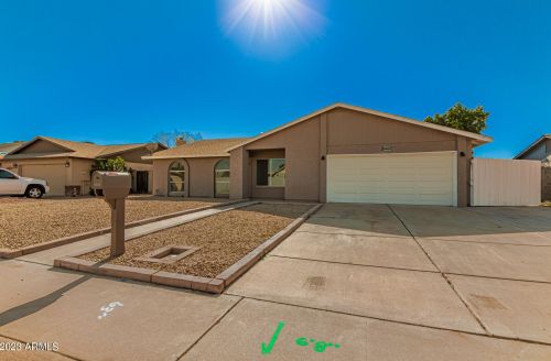 1527 Chilton St, Chandler, AZ 85224-1226