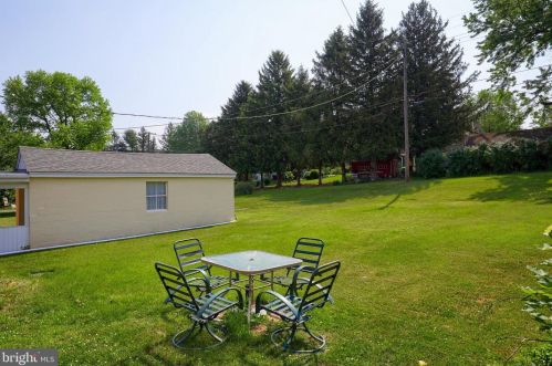 45 7th St, Mount Wolf PA  17347 exterior