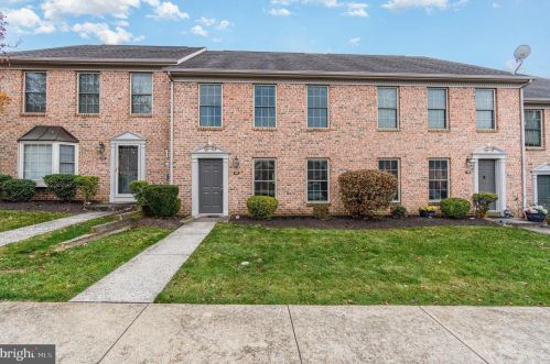 218 Saddle Ridge Dr, Harrisburg, PA 17110-3977