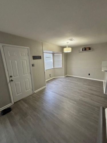 1808 Linwood Dr, Dinsmore, TX 77488-4438