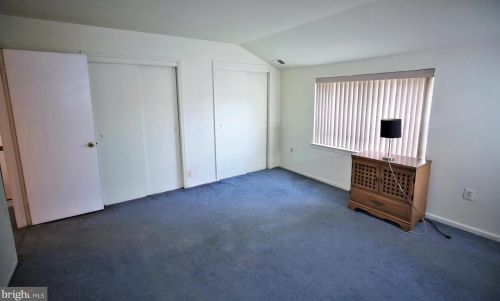 1 Allison Rd, East Windsor NJ  08520-2629 exterior