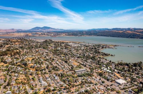 1423 Fry Ct, Benicia CA  94510-2576 exterior