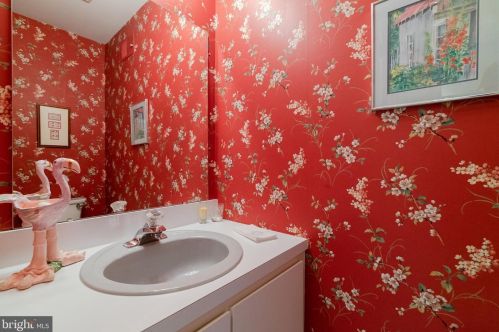 284 Conway Cir, Prospectville PA exterior