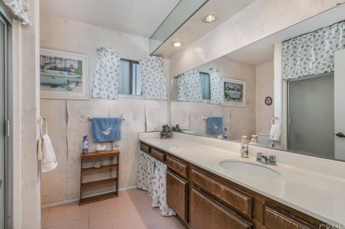 222 Condor Dr, Rialto CA  92377-4718 exterior