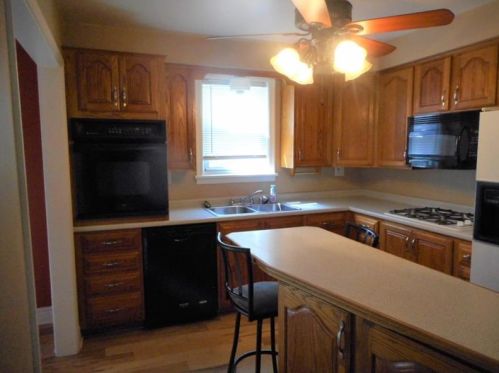 2043 Hulton Rd, Verona PA  15147-3806 exterior