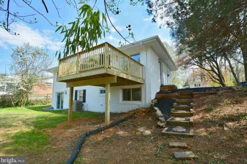 2608 Pioneer Ln, Falls Church VA  22043-3413 exterior