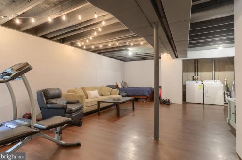 302 Witwer Way, Mount Joy PA  17552-1162 exterior