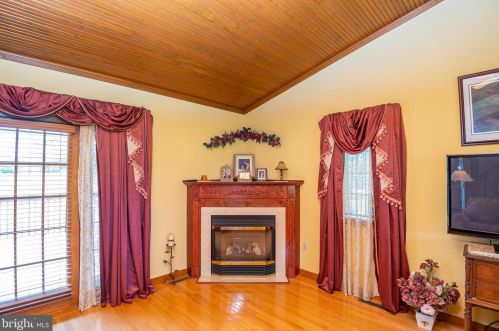 1342 Fairview Dr, Dauberville PA  19533-9185 exterior