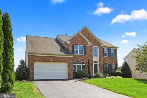 16685 Grant Ct, Shrewsbury, PA 17361-1874