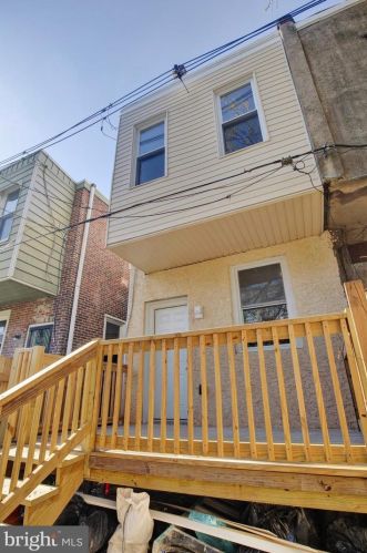 5627 Hazel Ave, Philadelphia PA  19143-1935 exterior