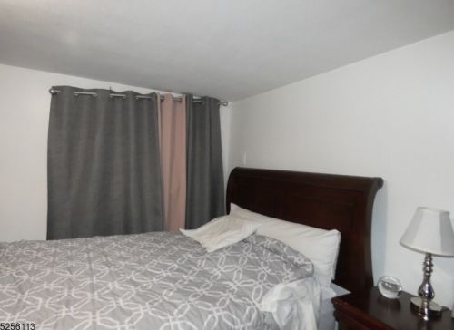 655 Charles St, Perth Amboy NJ  08861-2807 exterior