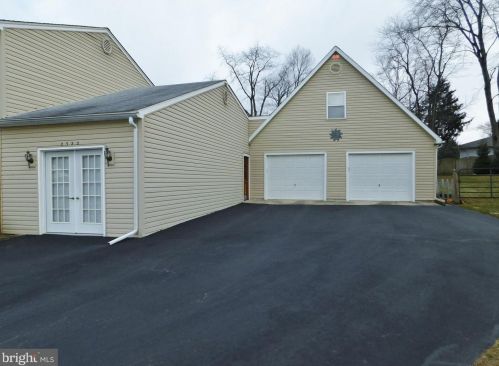 2322 Coles Blvd, Norristown, PA 19401-1975