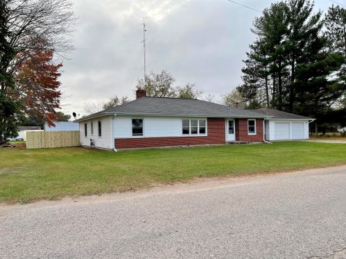 316 Louisa St, Crivitz, WI 54114-1505