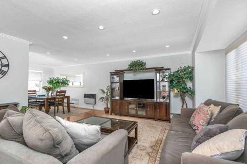 2605 Lefferts Pl, North Bellmore, NY 11710-4420