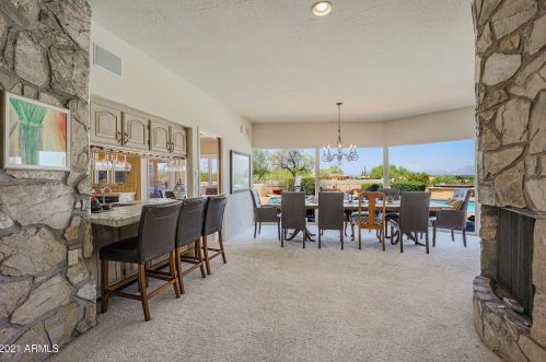 6220 Cholla Dr, Scottsdale AZ 85253-3170 exterior