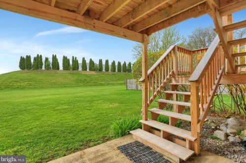 1500 Terrace Ave, Carlisle PA  17013-9369 exterior