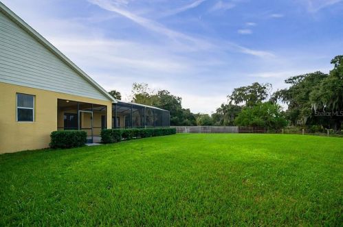 1533 Gants Cir, Kissimmee FL 34744-6459 exterior