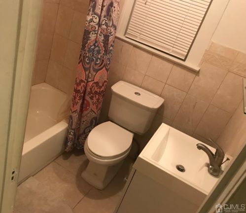 62 May St, Perth Amboy NJ  08861-2237 exterior