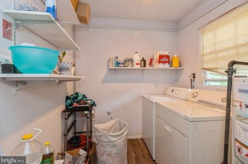 28 Essex Ln, Willingboro NJ  08046-2243 exterior