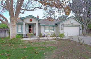 677 El Patio Dr, Campbell, CA 95008-2112