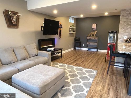 2120 Hudnut Rd, Collegeville PA  19473-2022 exterior