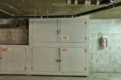 618 Howard St, Glendale CA  91206-2352 exterior